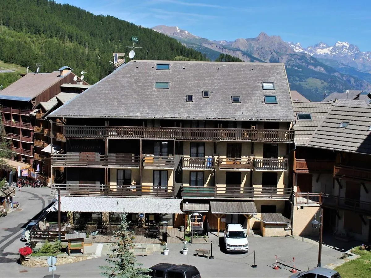 Studio Cabine Au Pied Des Pistes, 4 Couchages, Plein Centre, Balcon Expose Ouest, Parking Proche - Fr-1-330-554 Risoul
